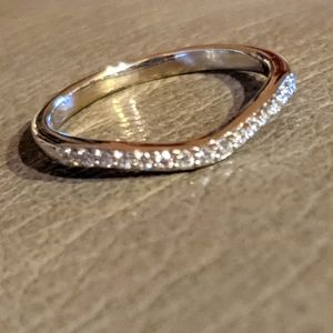 14kt White Gold Ring with .08ctw white diamonds